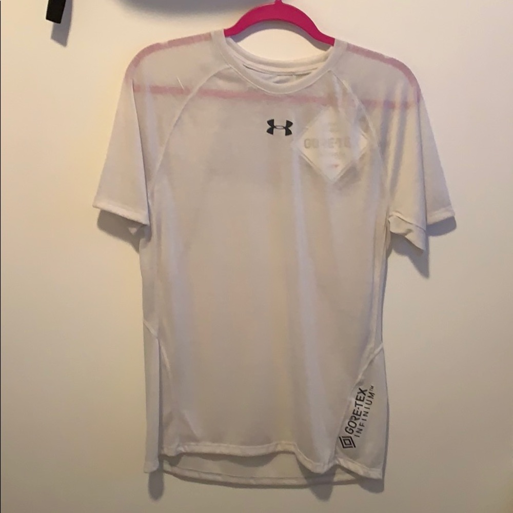 Men’s performance shirt